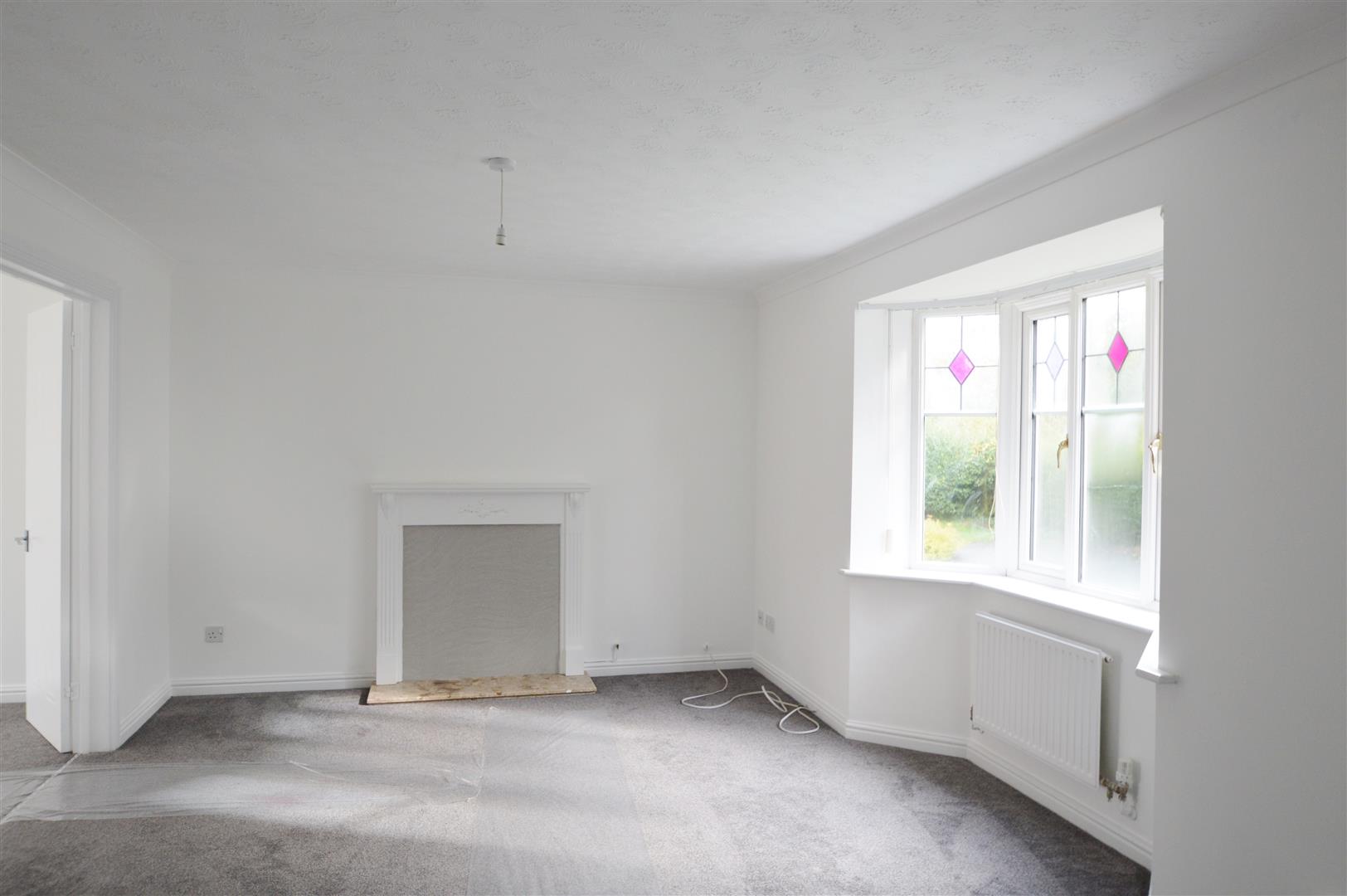 2 Maes Y Wennol, Miskin, RCT, CF72 8SB